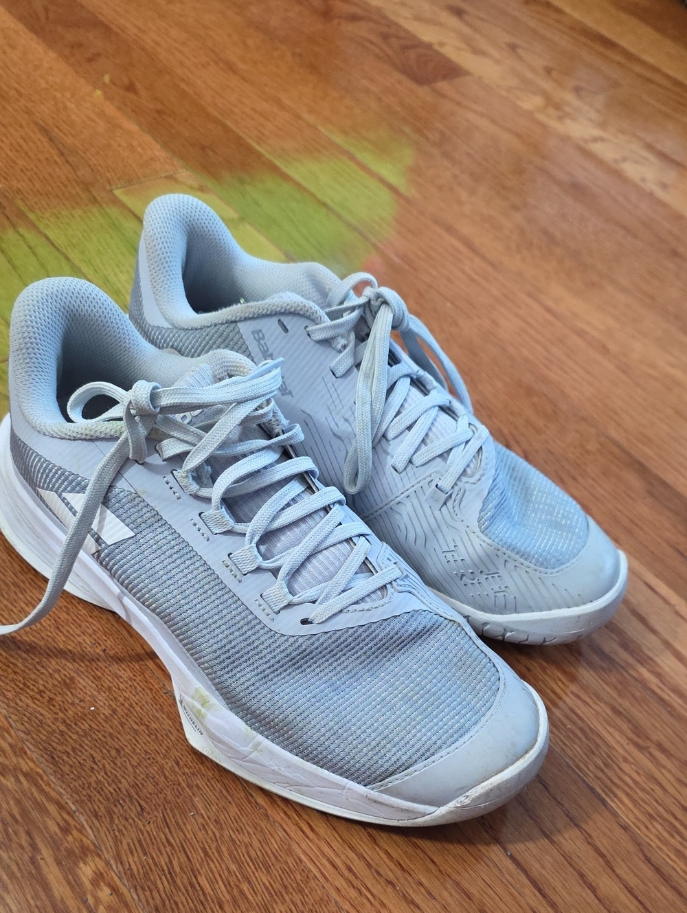 Women’s Light Gray Performance Sneakers – Breathable Everyday Trainer